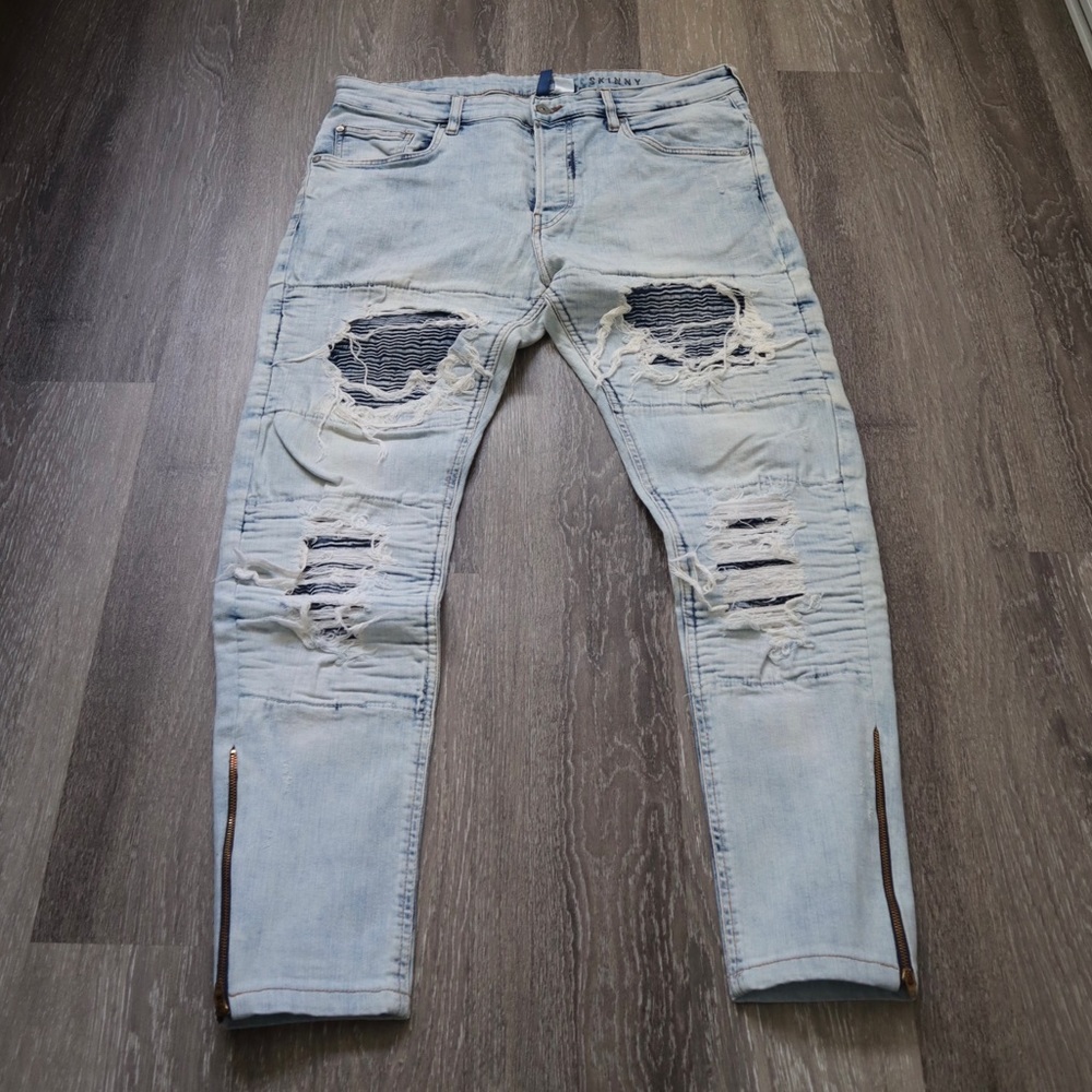 DIVIDED SIZE 32 LIGHT BLUE